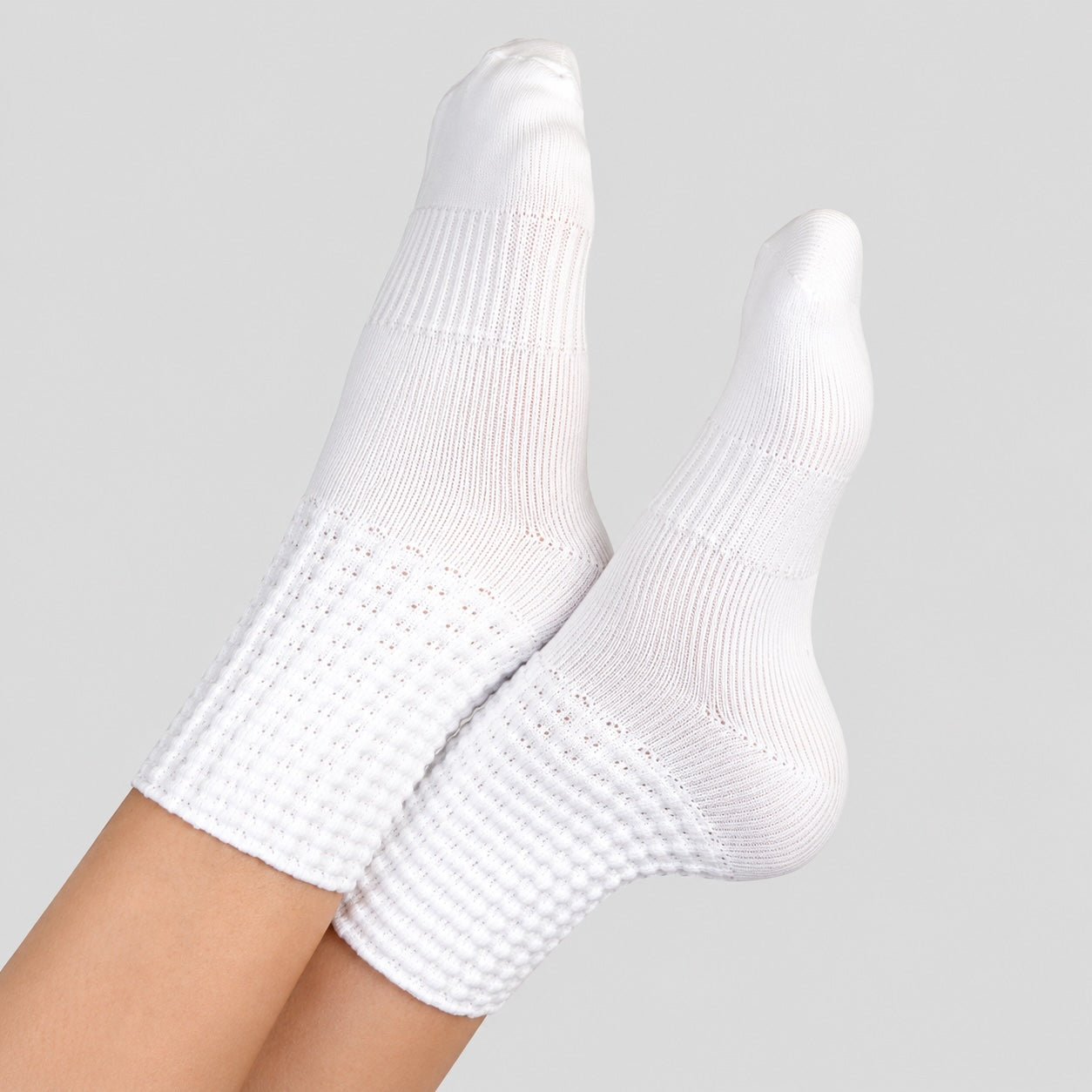 Antonio Pacelli PRO Irish dance socks in white showing arch support and performance fit