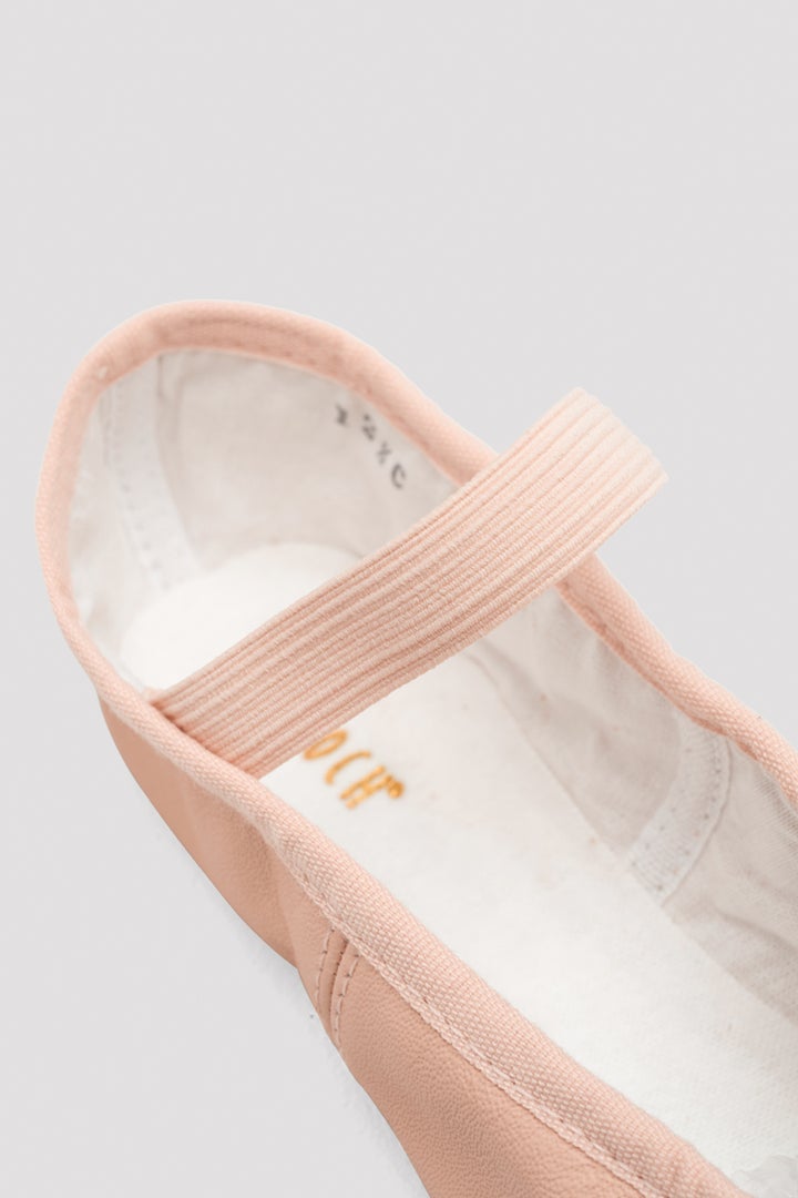 Bloch Arise ballet shoes elastic strap detail