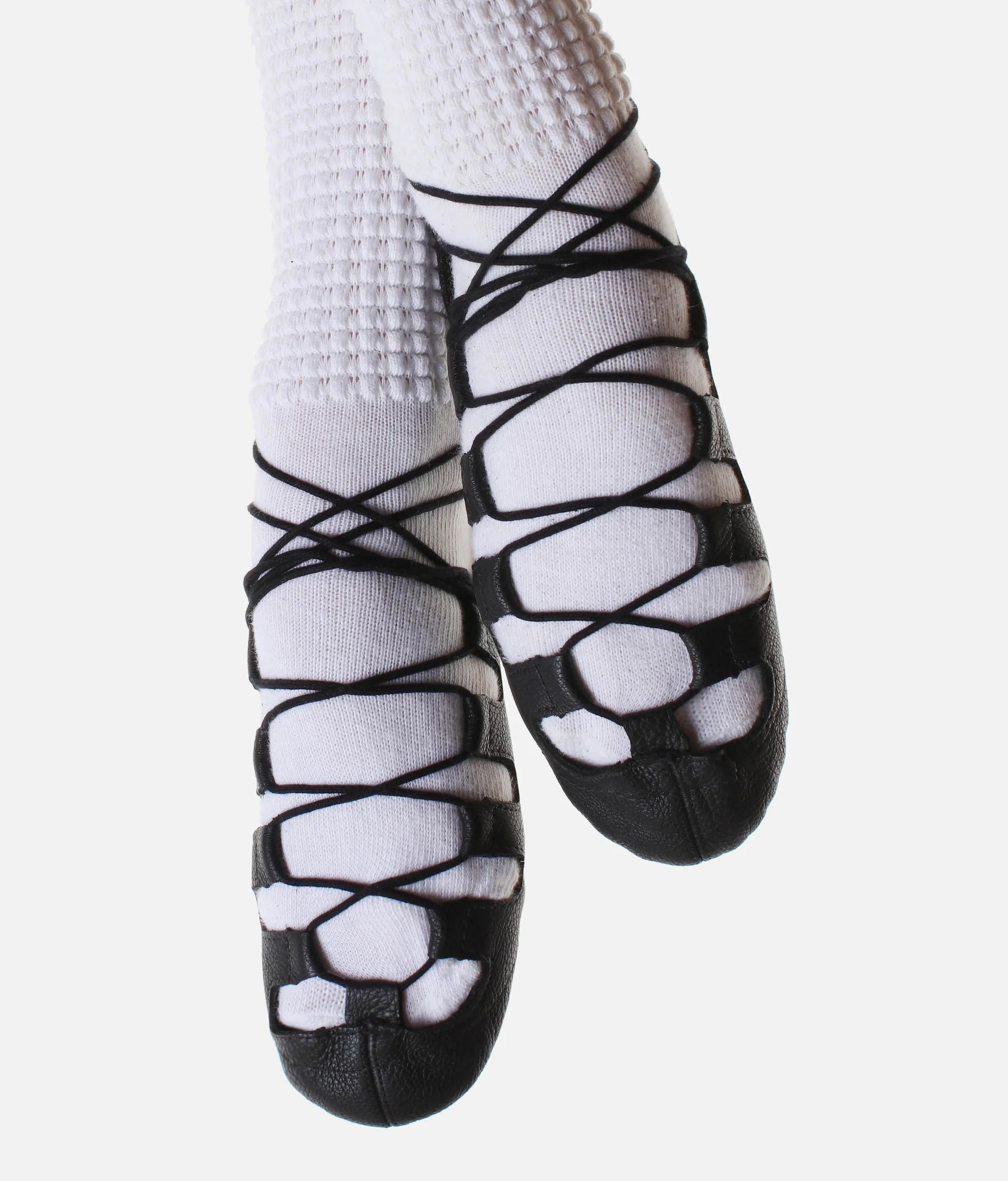 Goleen Irish dancing pumps adult black full sole front view worn