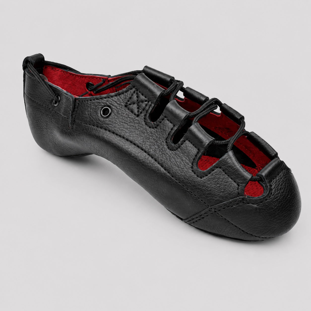 Hullachan Pro H4 split sole Irish dancing pumps black angled view with enhanced arch profile