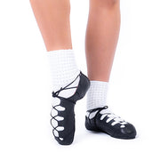 Hullachan Irish dancing pumps split sole Pro H4 black front view worn