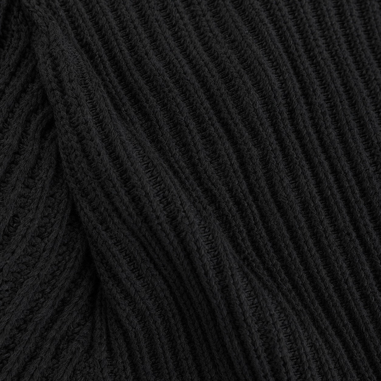 Ribbed knit fabric detail of Intermezzo ballet warm up crop top 6070 black