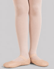 Bloch Arise II ladies leather ballet shoes worn on the feet